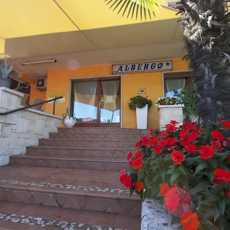 Tavernetta Hotell *